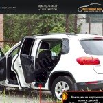 Накладки на внутренние пороги дверей Volkswagen Tiguan 2011