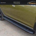Пороги алюминиевые с пластиковой накладкой (карбон черные) 1720 мм Renault Sandero Stepway 2014+